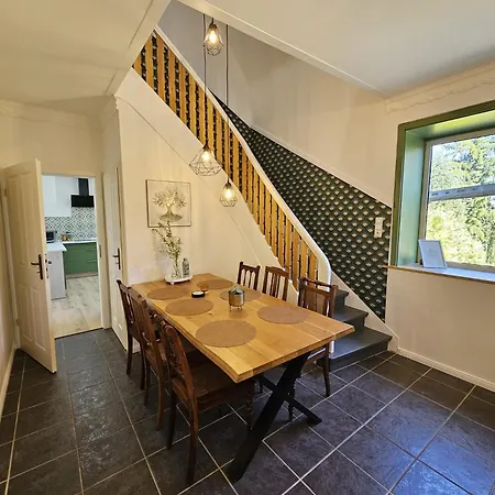 Am Teich, 7 Schlafzimmer, Meutere- Und Businesswohnung Mit Gemeinschaftsflur, Terrasse 펜션
