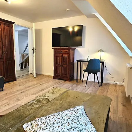 Am Teich, 7 Schlafzimmer, Meutere- Und Businesswohnung Mit Gemeinschaftsflur, Terrasse 잘츠기터