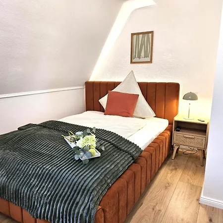 Tatil Evi Am Teich, 7 Schlafzimmer, Meutere- Und Businesswohnung Mit Gemeinschaftsflur, Terrasse *