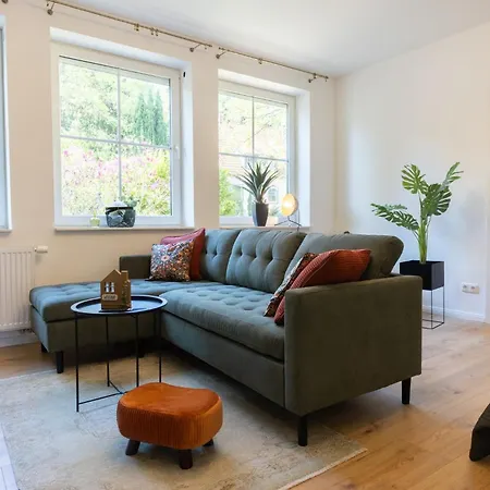 Tatil Evi Am Teich, 7 Schlafzimmer, Meutere- Und Businesswohnung Mit Gemeinschaftsflur, Terrasse Salzgitter